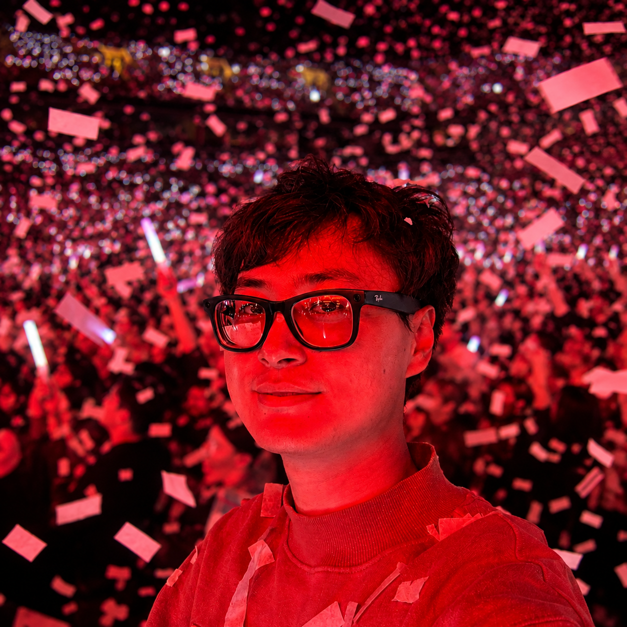 Portrait of Sizhe Chen at a concert